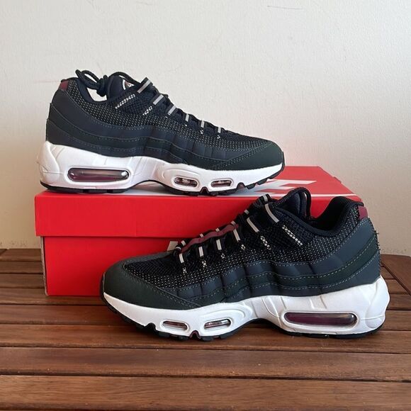Nike Air Max 95 Essential Anthracite Team Red Men6.5/Women 8(DQ3982-001)MSRP$175 - Picture 3 of 15